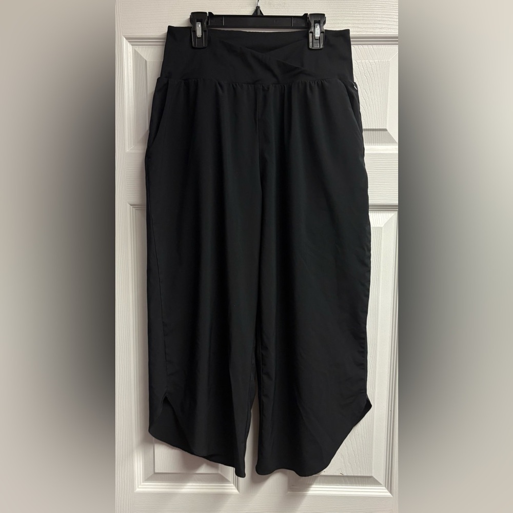 Halara Breezeful High Waisted Crossover Side Pocket Split Resort Pants Size MP - Picture 2 of 5